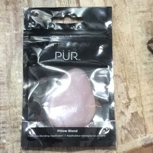 Pur silicone beauty blender